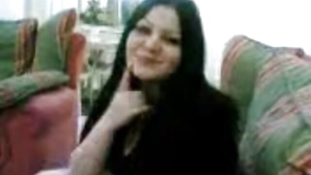 Adolescente mira cornudo folla en gangbang zorra cojiendo con creampie con un viejo