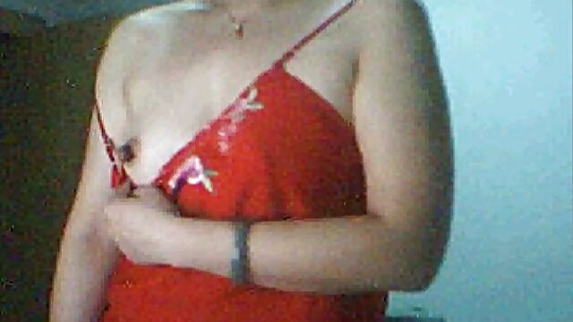 La colegiala desafiante Annie Wolf le da videos de zorras follando gratis a la maestra acceso a todas las áreas