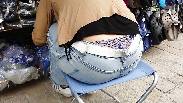 Ava addams en jeans videos de zorras cojiendo